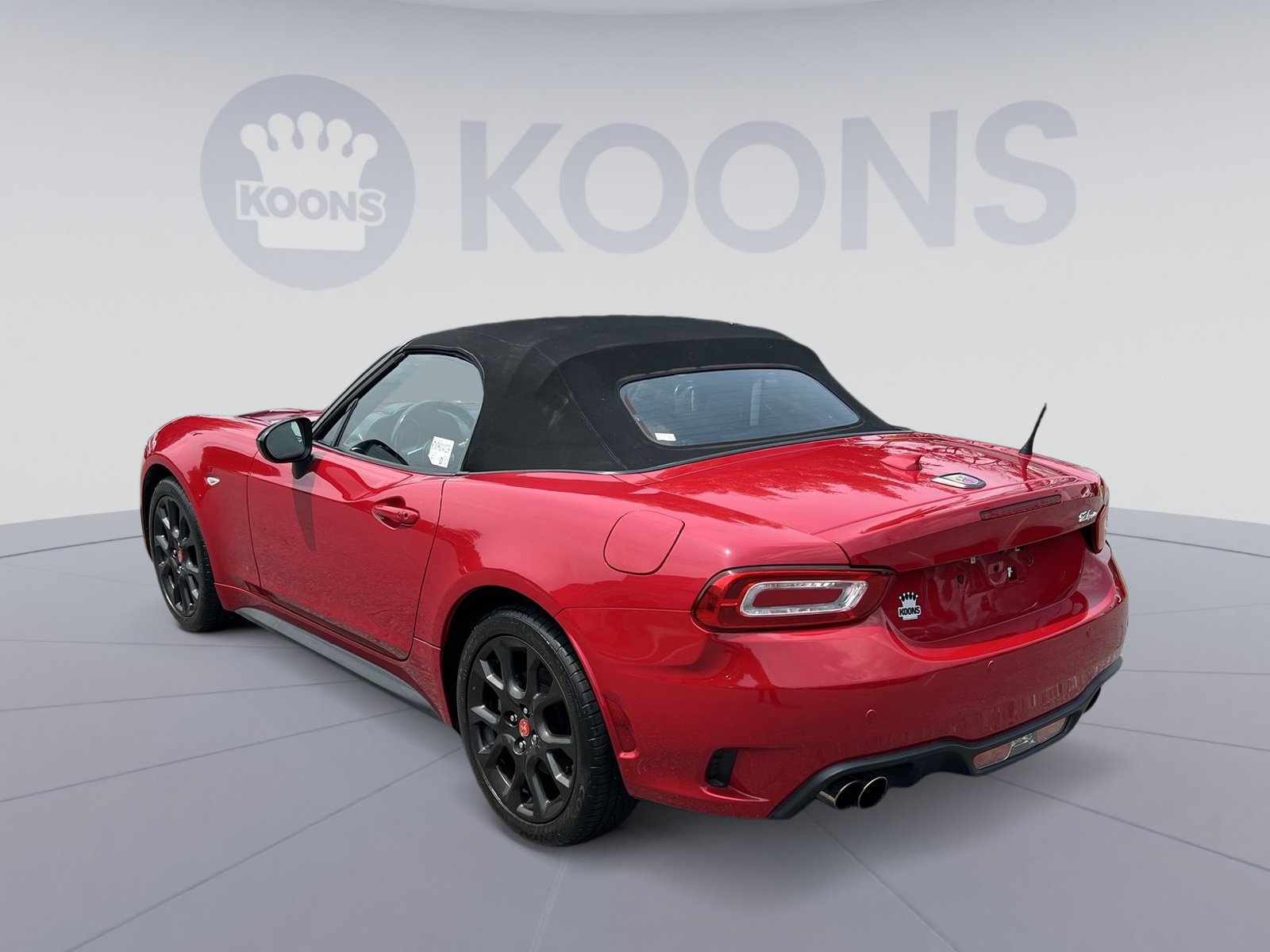 Used 2019 FIAT 124 Spider Abarth w/ Convenience Group RWD image 4