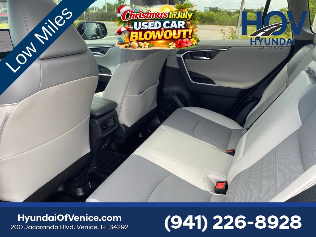 Used 2023 Toyota RAV4 Limited FWD image 34
