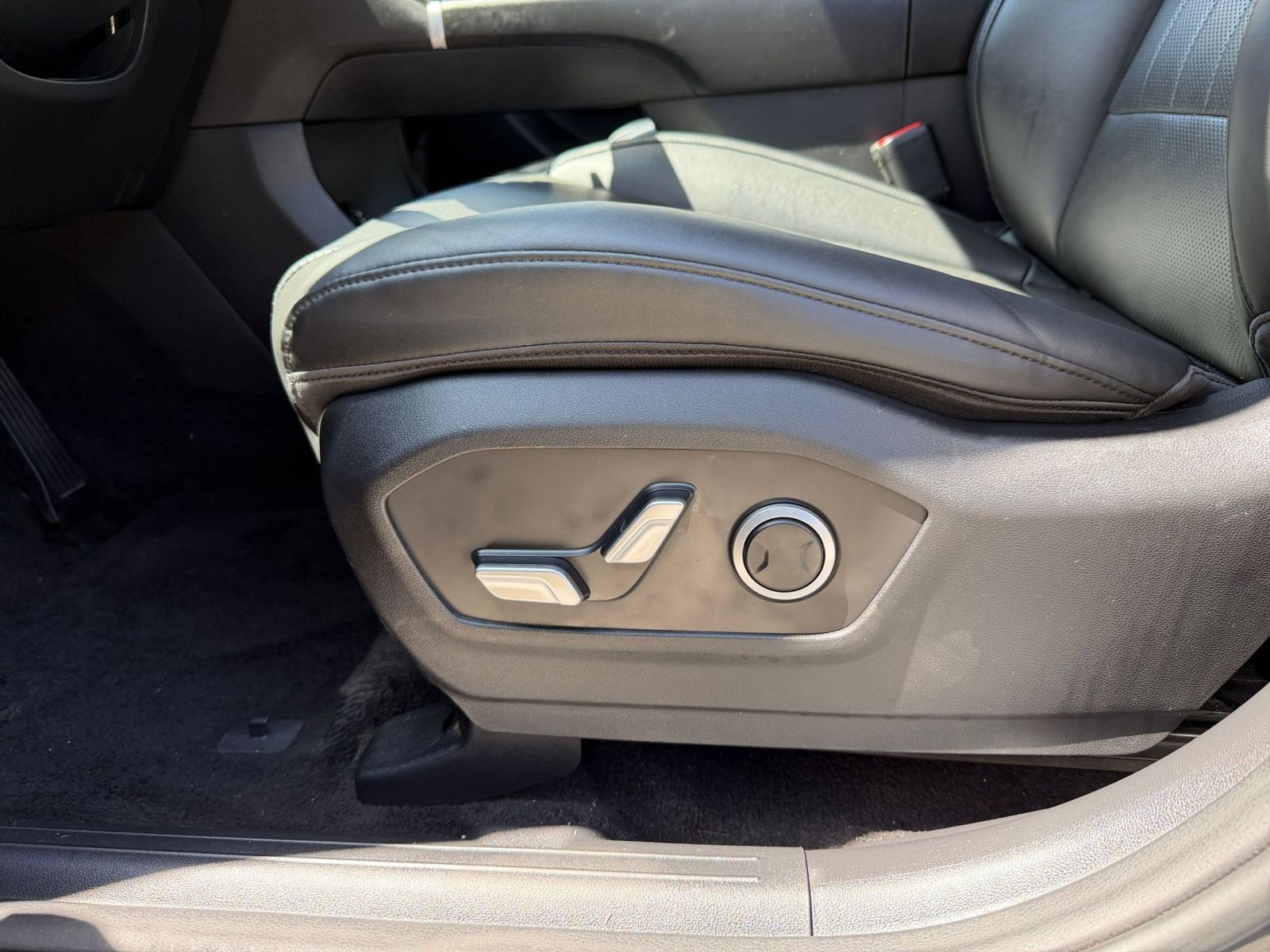 Used 2025 Hyundai Santa Fe SEL image 22