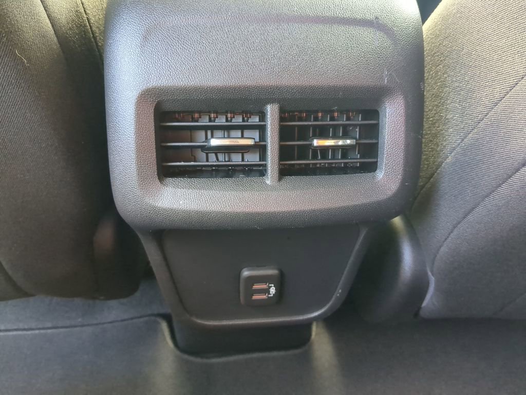 Used 2020 Chevrolet Equinox LT FWD image 31