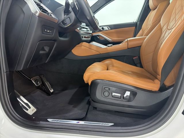 Certified 2024 BMW X6 xDrive40i w/ Parking Assistance Package image 14