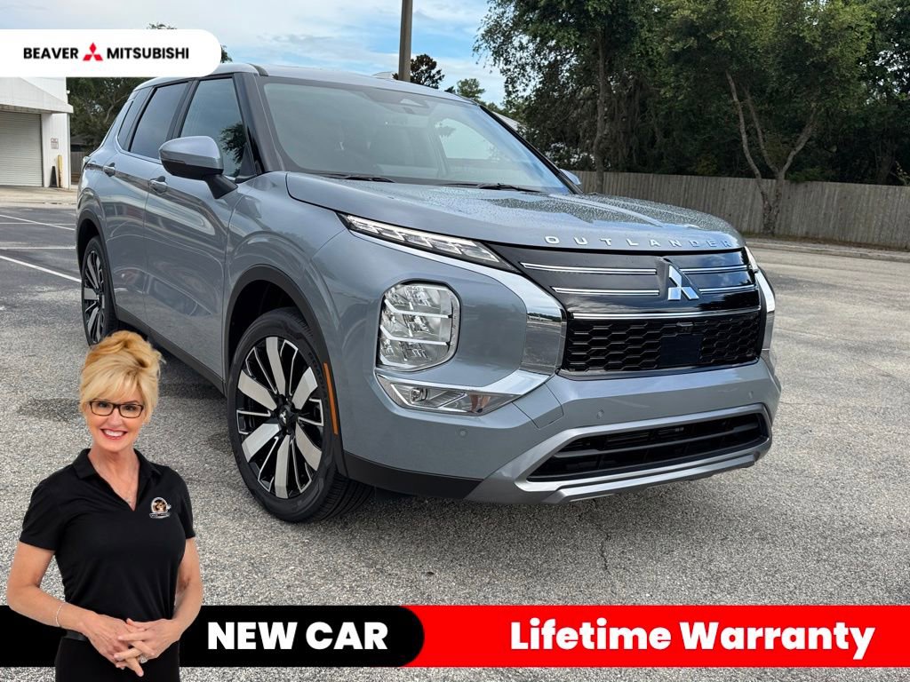 New 2025 Mitsubishi Outlander SE