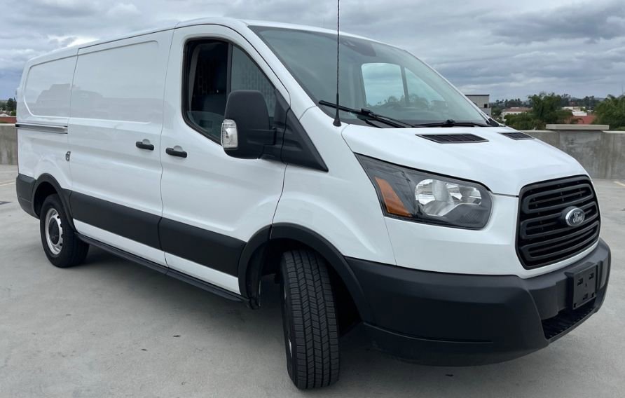 Used 2019 Ford Transit 150 130 Low Roof RWD image 2