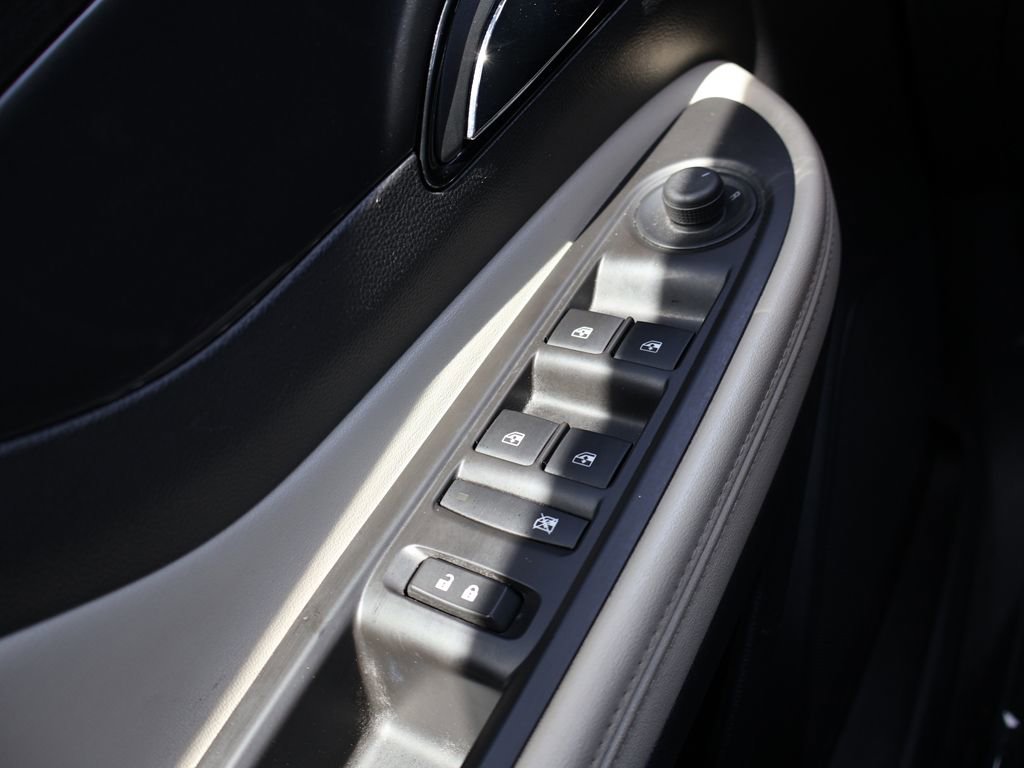 Used 2020 Buick Encore Preferred w/ Safety Package FWD image 33