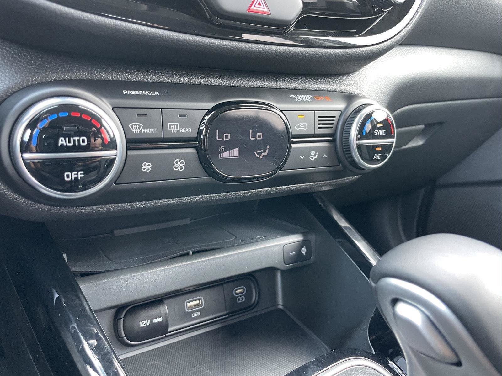 Used 2023 Kia Soul EX FWD image 28