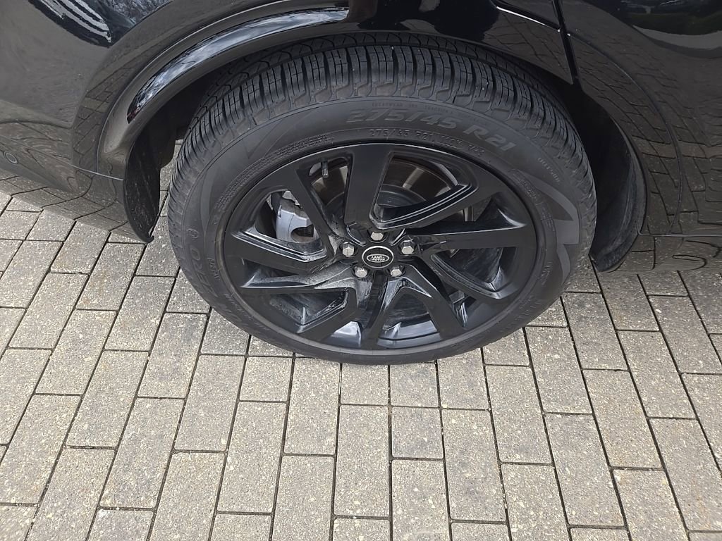 Used 2023 Land Rover Discovery S R-Dynamic image 12