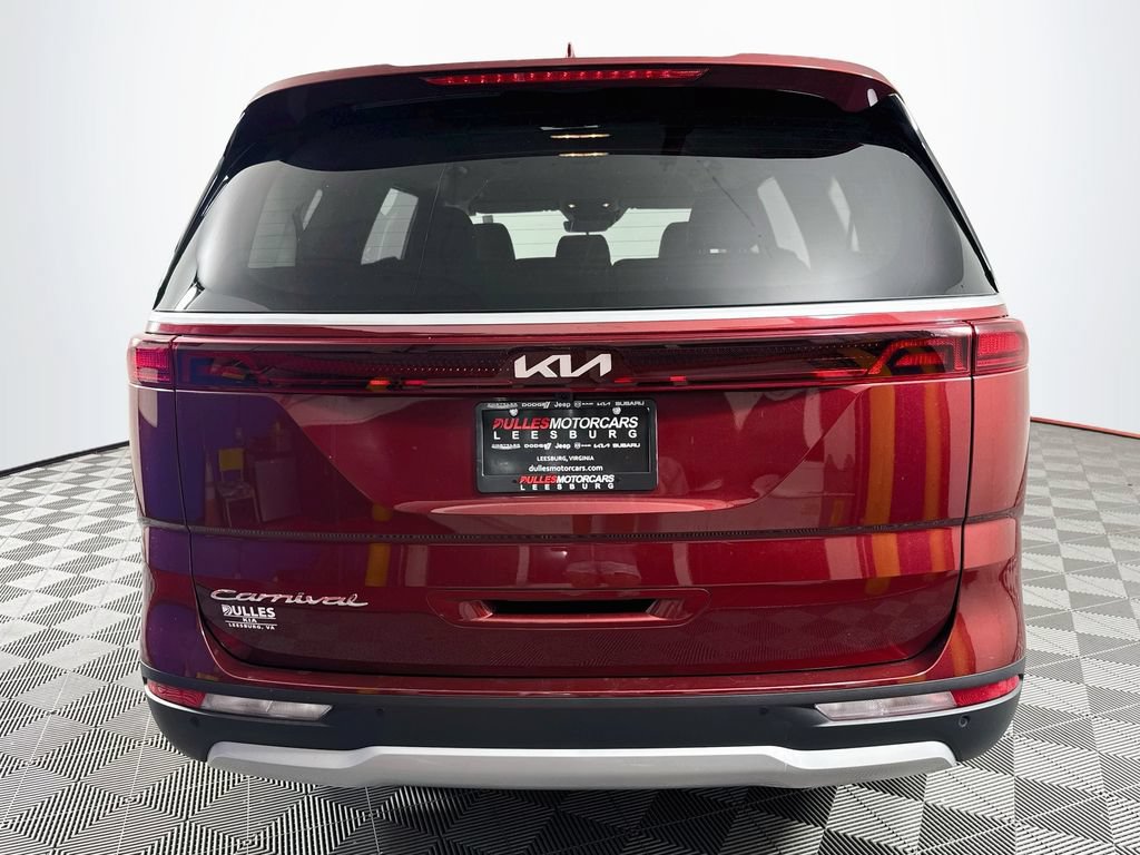 Used 2022 Kia Carnival LX FWD image 6