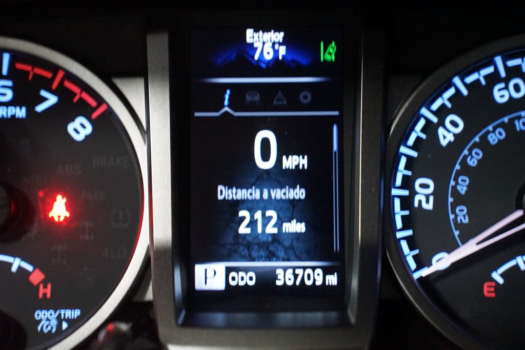 Used 2023 Toyota Tacoma SR5 RWD image 17