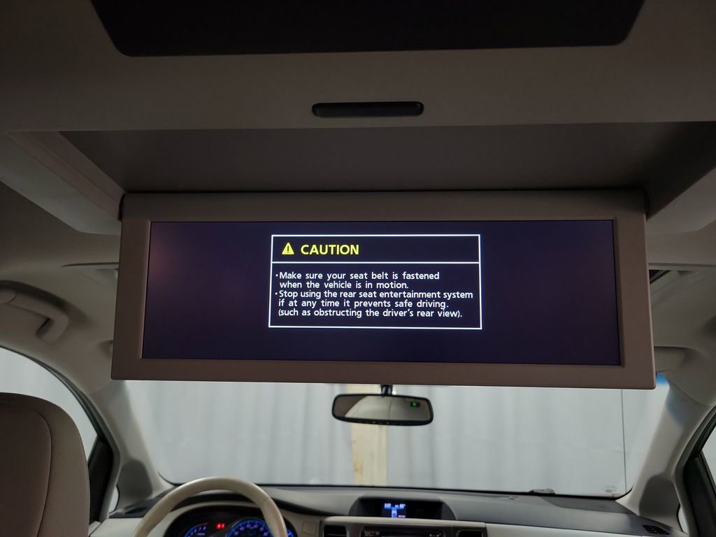 Used 2014 Toyota Sienna XLE image 29