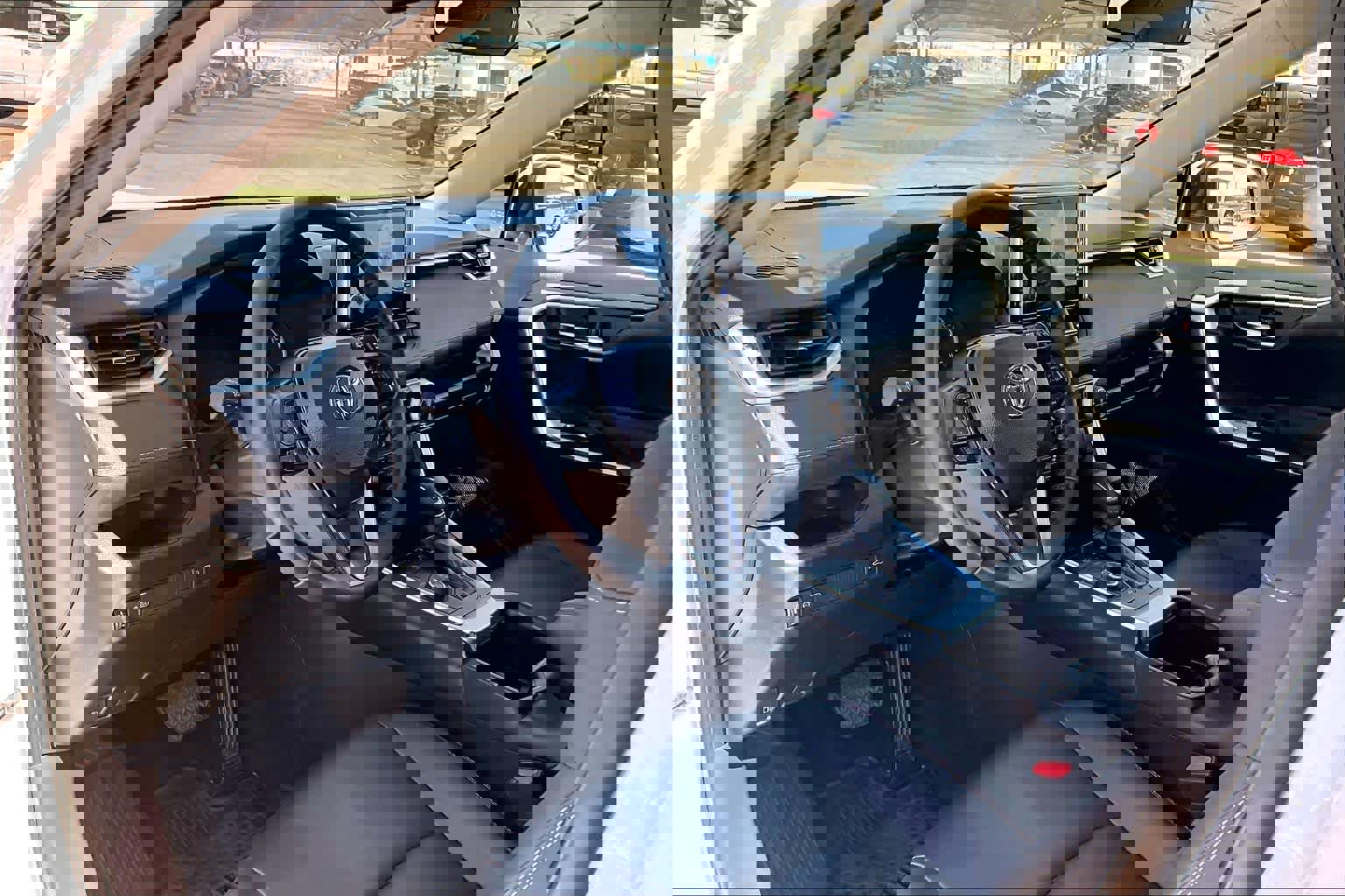 Used 2025 Toyota RAV4 XLE Premium image 17