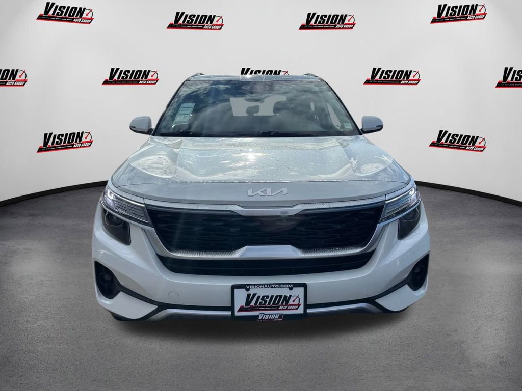 Used 2023 Kia Seltos S image 2