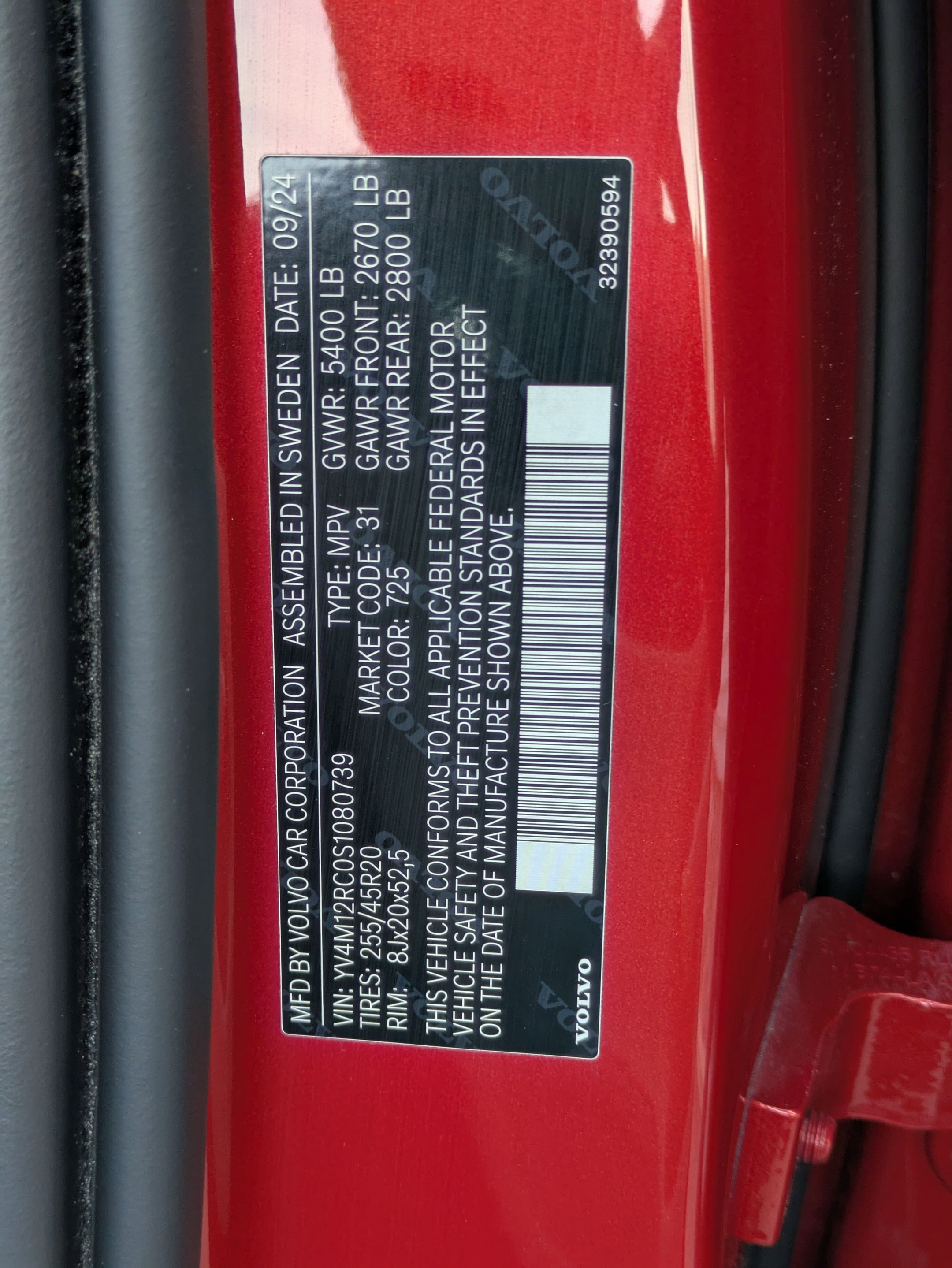 Used 2025 Volvo XC60 B5 Plus w/ Protection Package Premier image 34