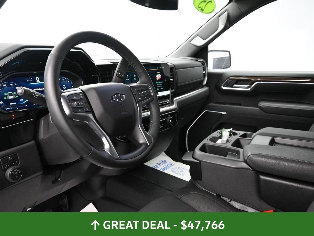 Used 2025 Chevrolet Silverado 1500 LT Trail Boss w/ LPO, Dark Essentials Package image 24