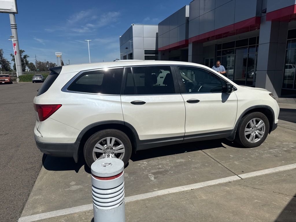 Used 2018 Honda Pilot LX image 6