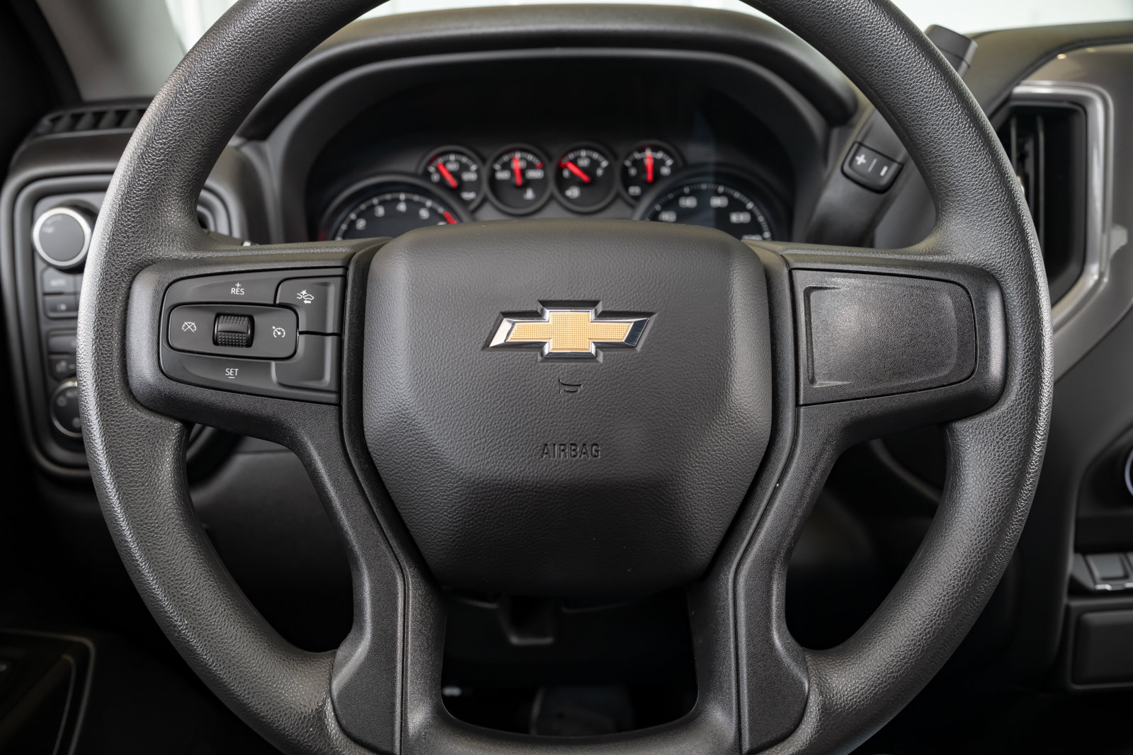 Used 2024 Chevrolet Silverado 1500 Custom w/ Turbomax Blackout Package image 25