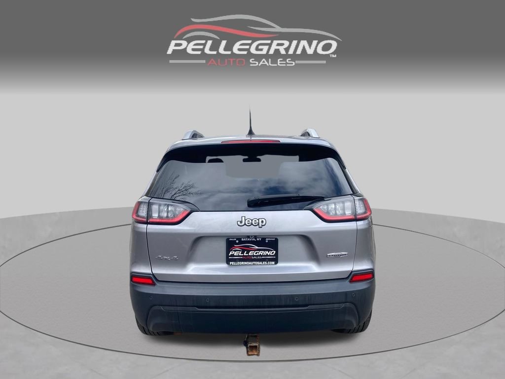 Used 2019 Jeep Cherokee Latitude Plus w/ Cold Weather Group AWD/4WD image 6