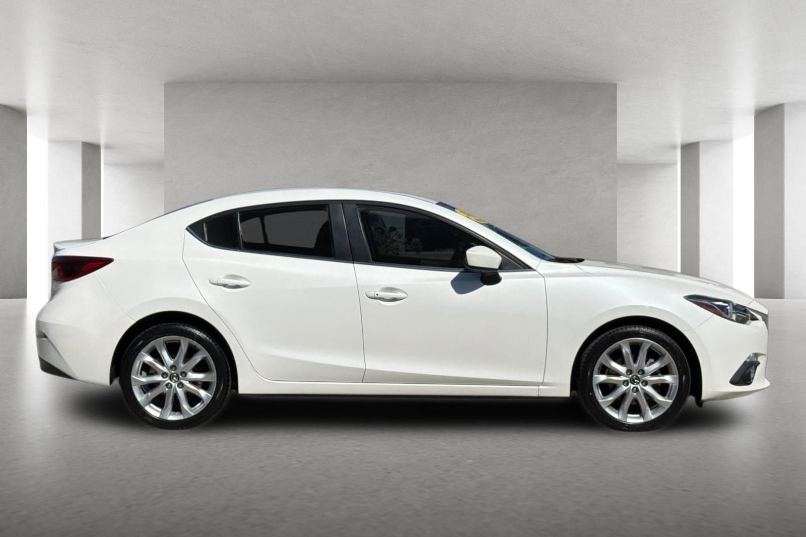 Used 2016 MAZDA MAZDA3 s Grand Touring w/ Technology Package image 3