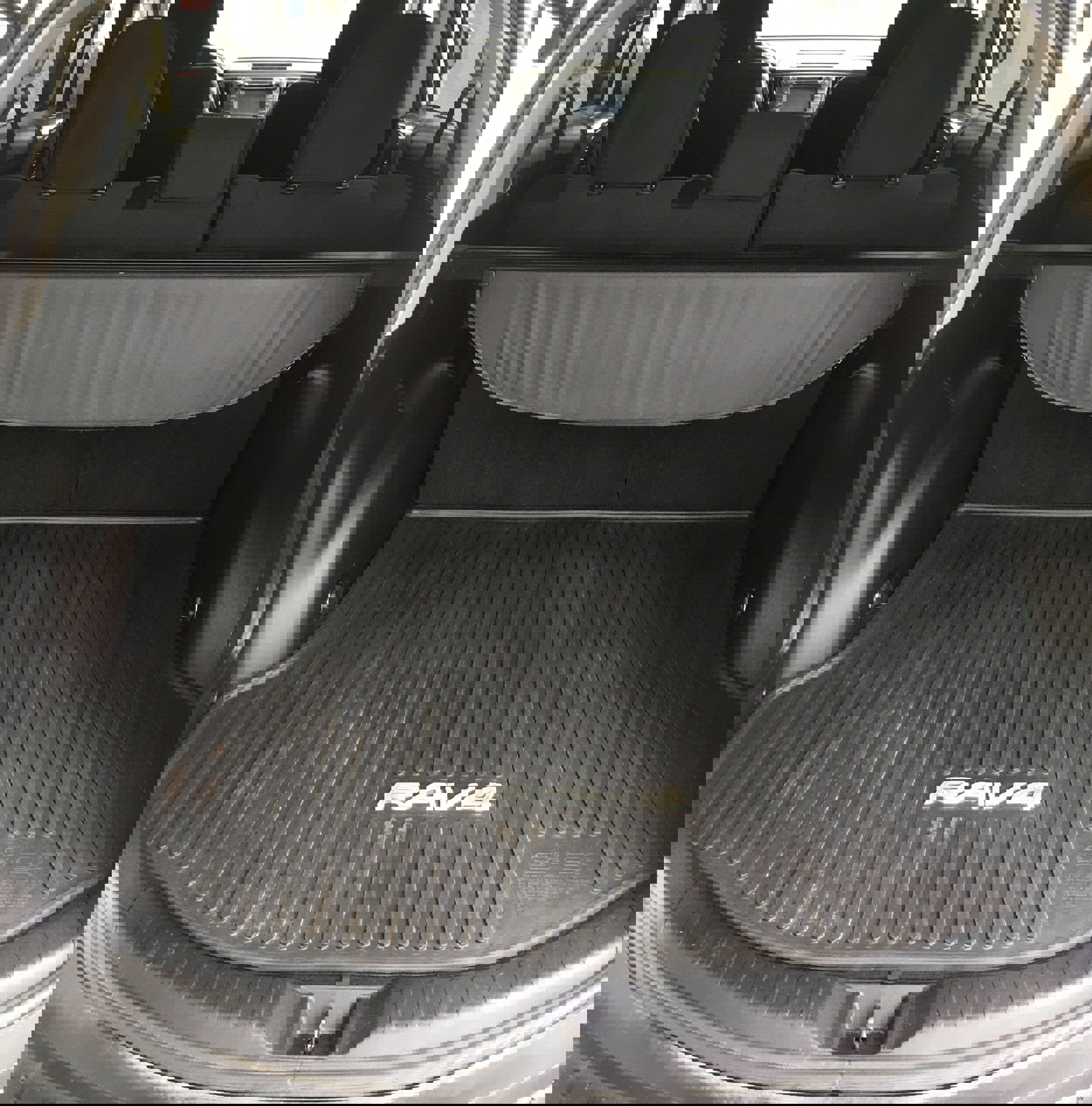 Used 2015 Toyota RAV4 XLE image 5