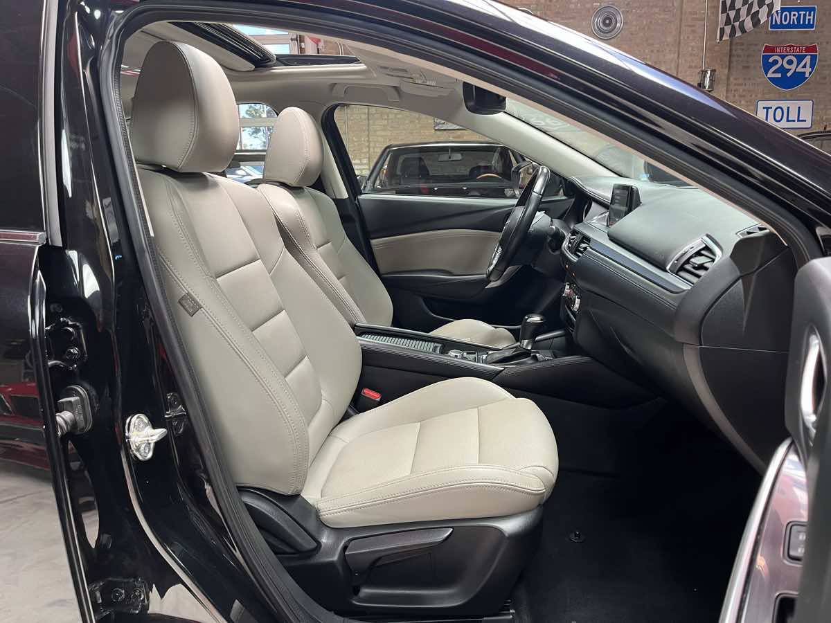 Used 2017 MAZDA MAZDA6 Touring w/ Touring Premium Package FWD image 24