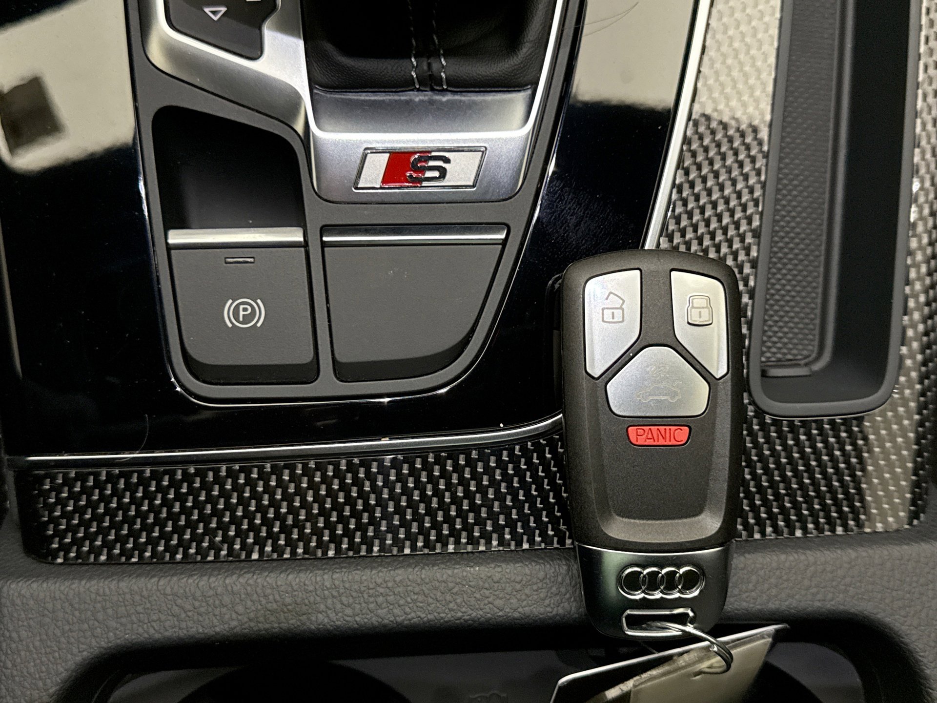 Used 2025 Audi SQ5 Premium Plus w/ Premium Plus Package image 25