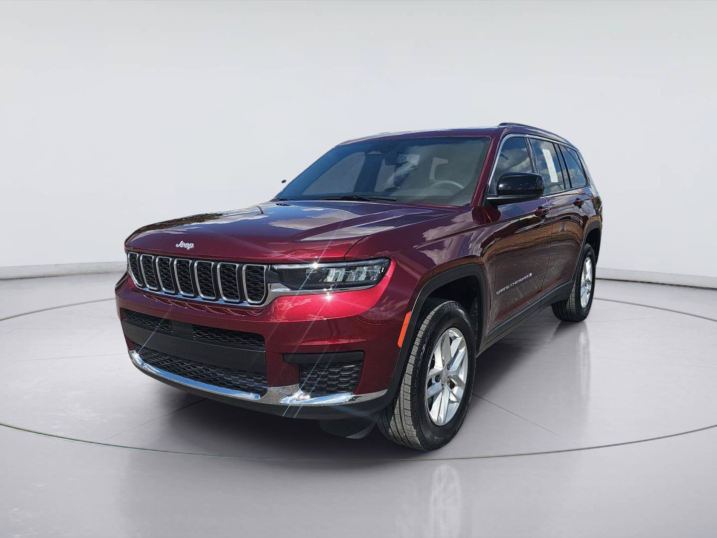 Used 2025 Jeep Grand Cherokee L Laredo