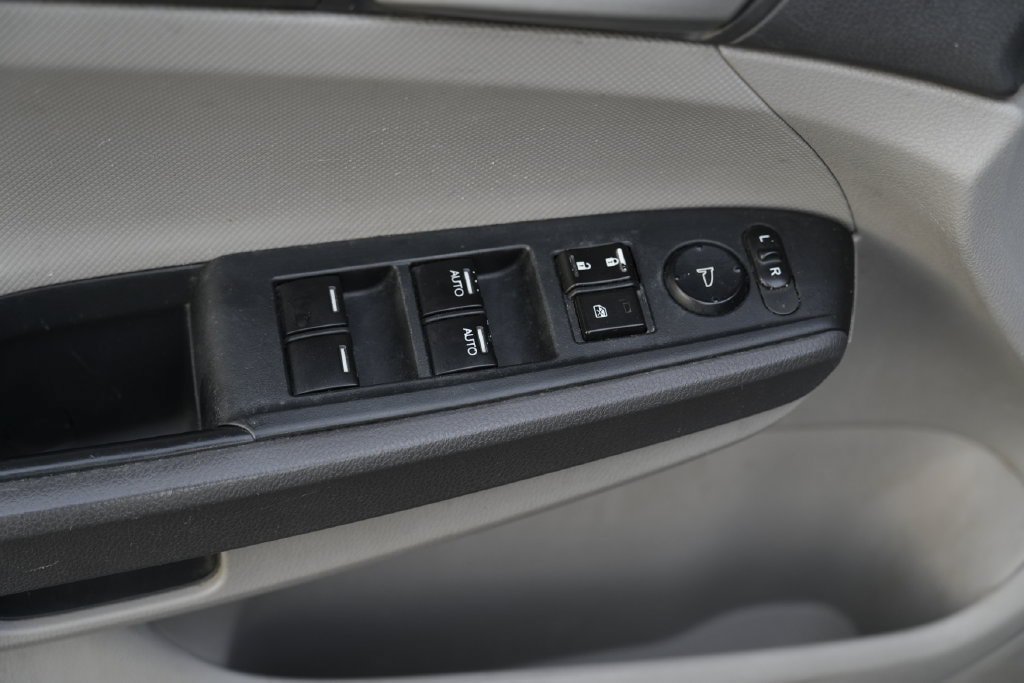 Used 2010 Honda Accord LX-P image 22