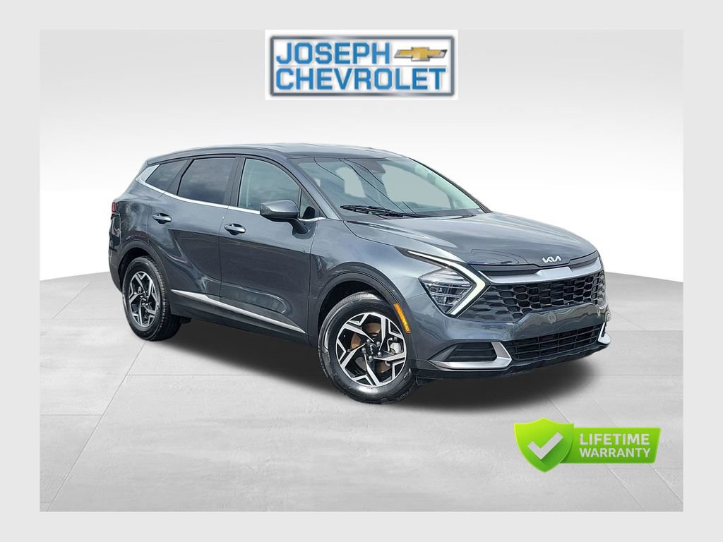 Used 2025 Kia Sportage LX FWD image 1