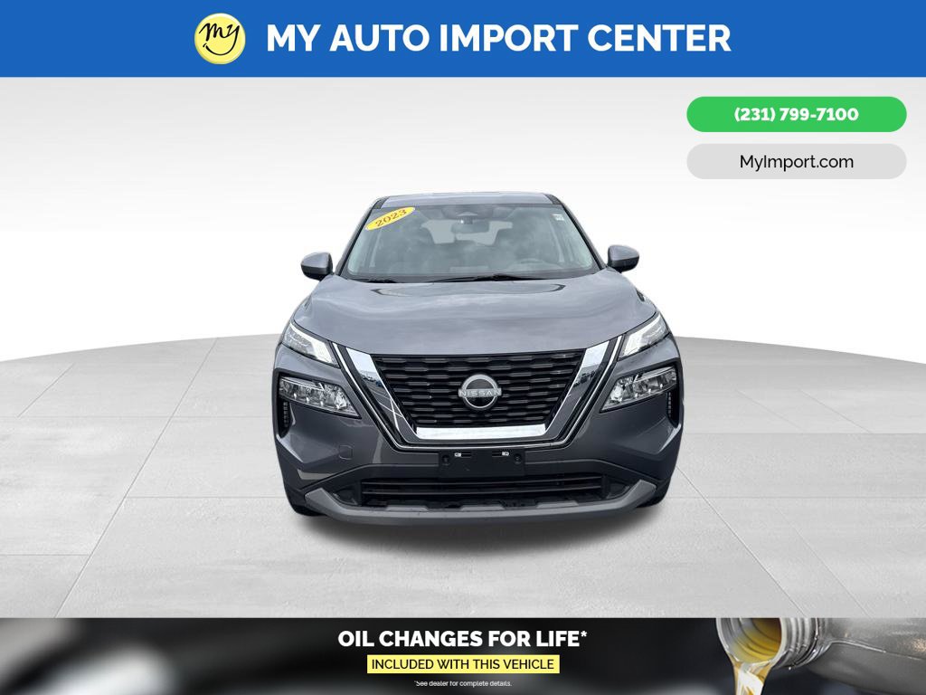 Used 2023 Nissan Rogue SV AWD/4WD image 2