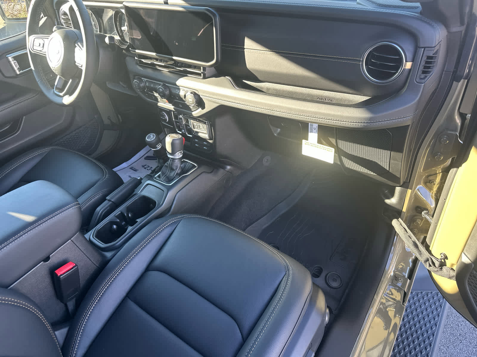 New 2025 Jeep Gladiator Sport image 15