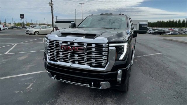 New 2026 GMC Sierra 2500 Denali w/ Denali Reserve Package image 5
