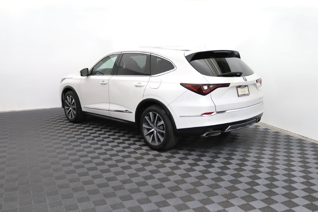 Certified 2026 Acura MDX w/ Technology Package AWD/4WD image 7