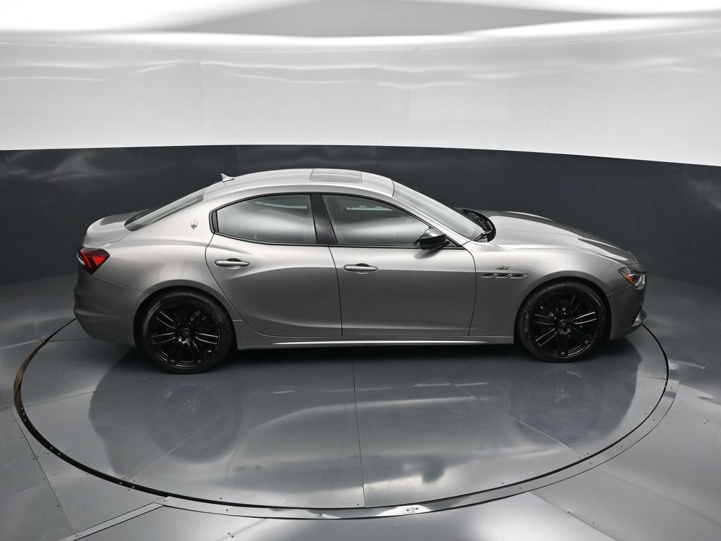Used 2022 Maserati Ghibli GT RWD image 38