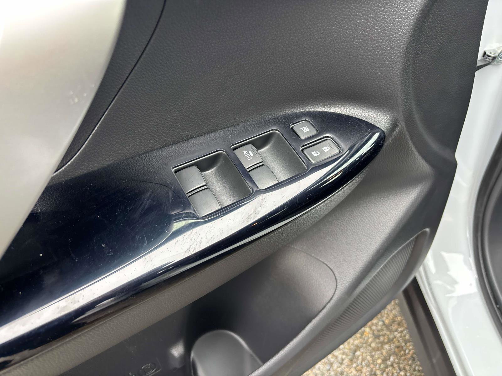 New 2026 Mitsubishi Eclipse Cross LE image 8