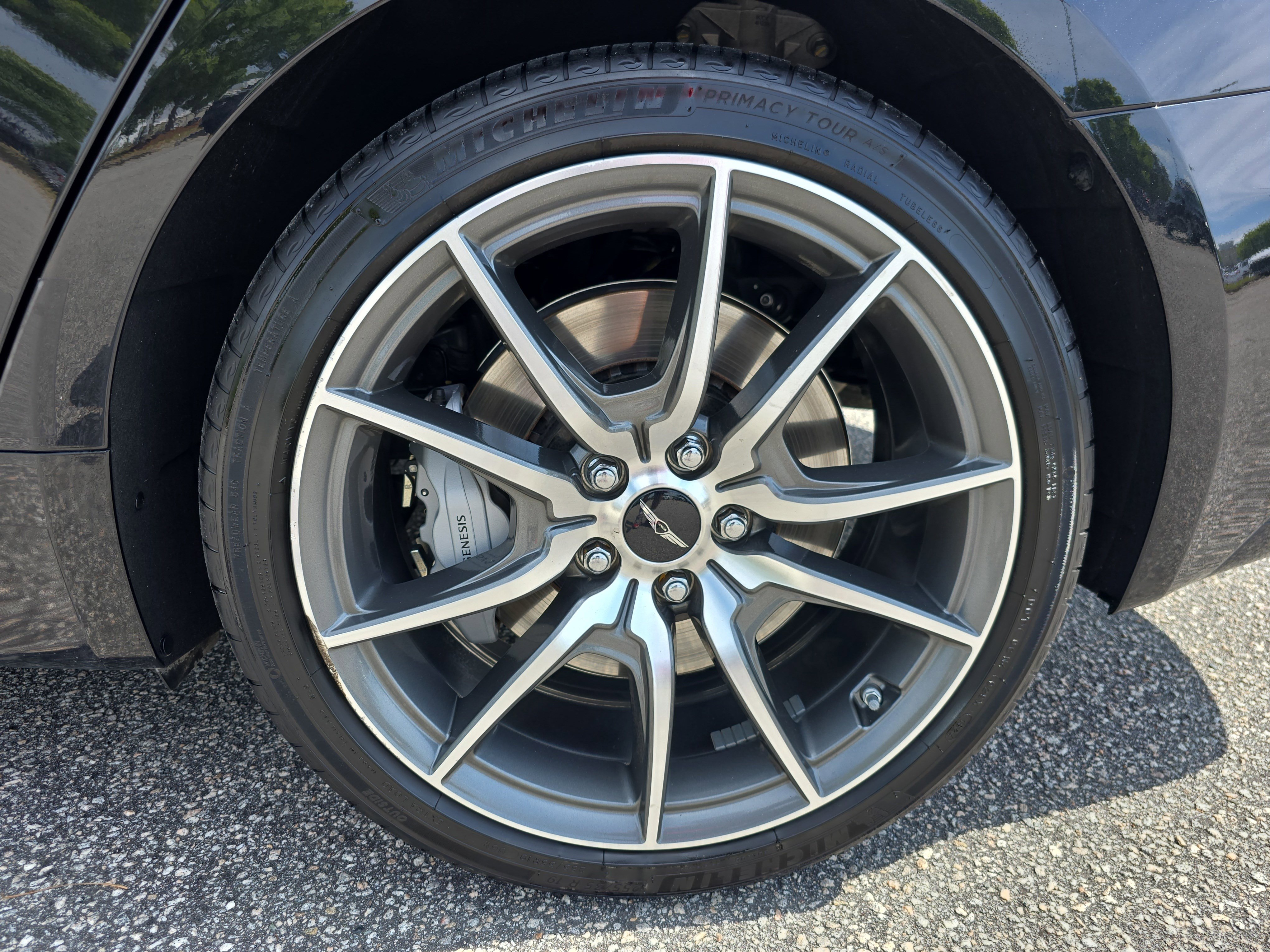 Used 2025 Genesis G70 2.5T AWD/4WD image 30