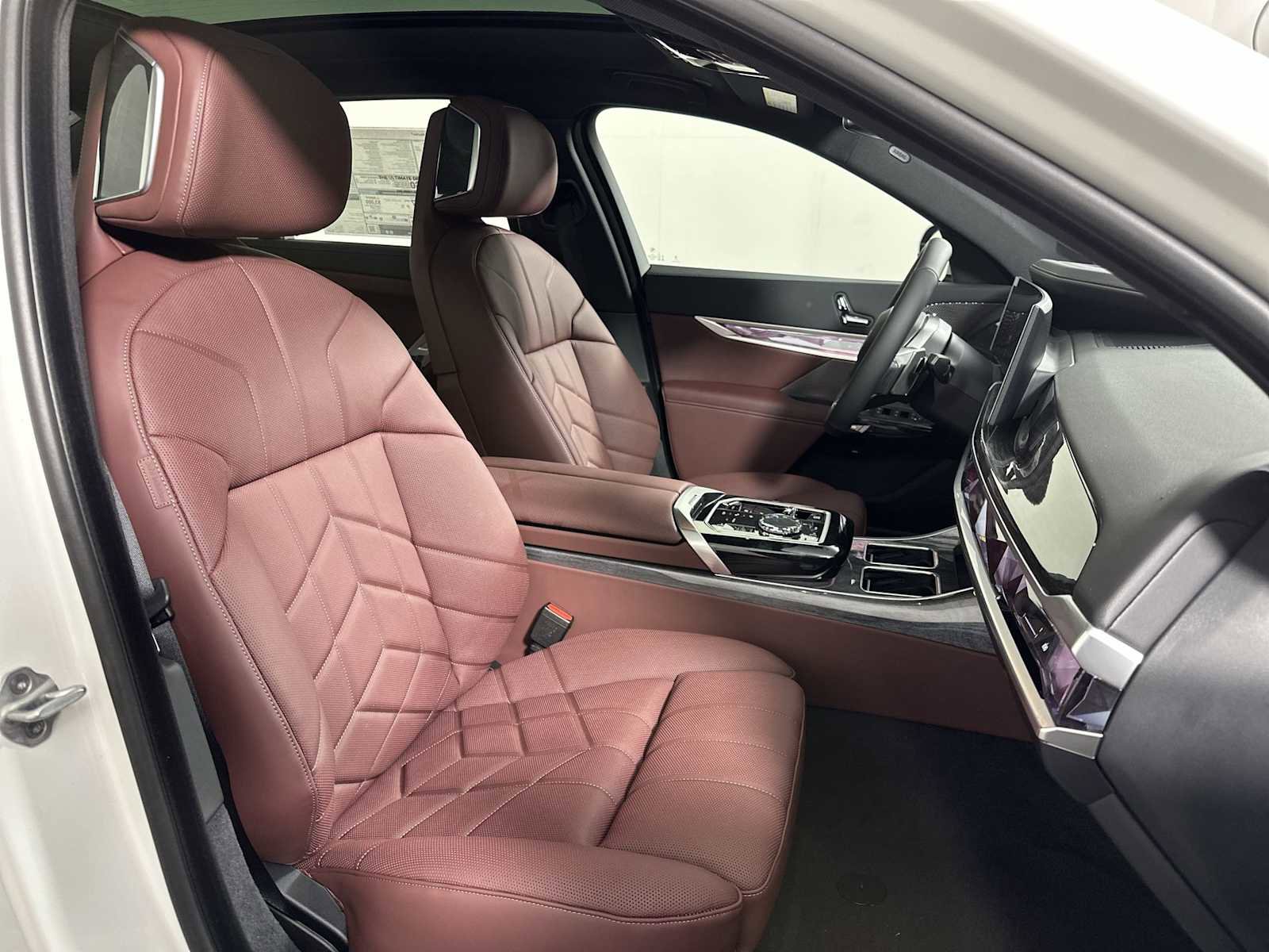 New 2026 BMW 740i xDrive w/ Executive Package image 20