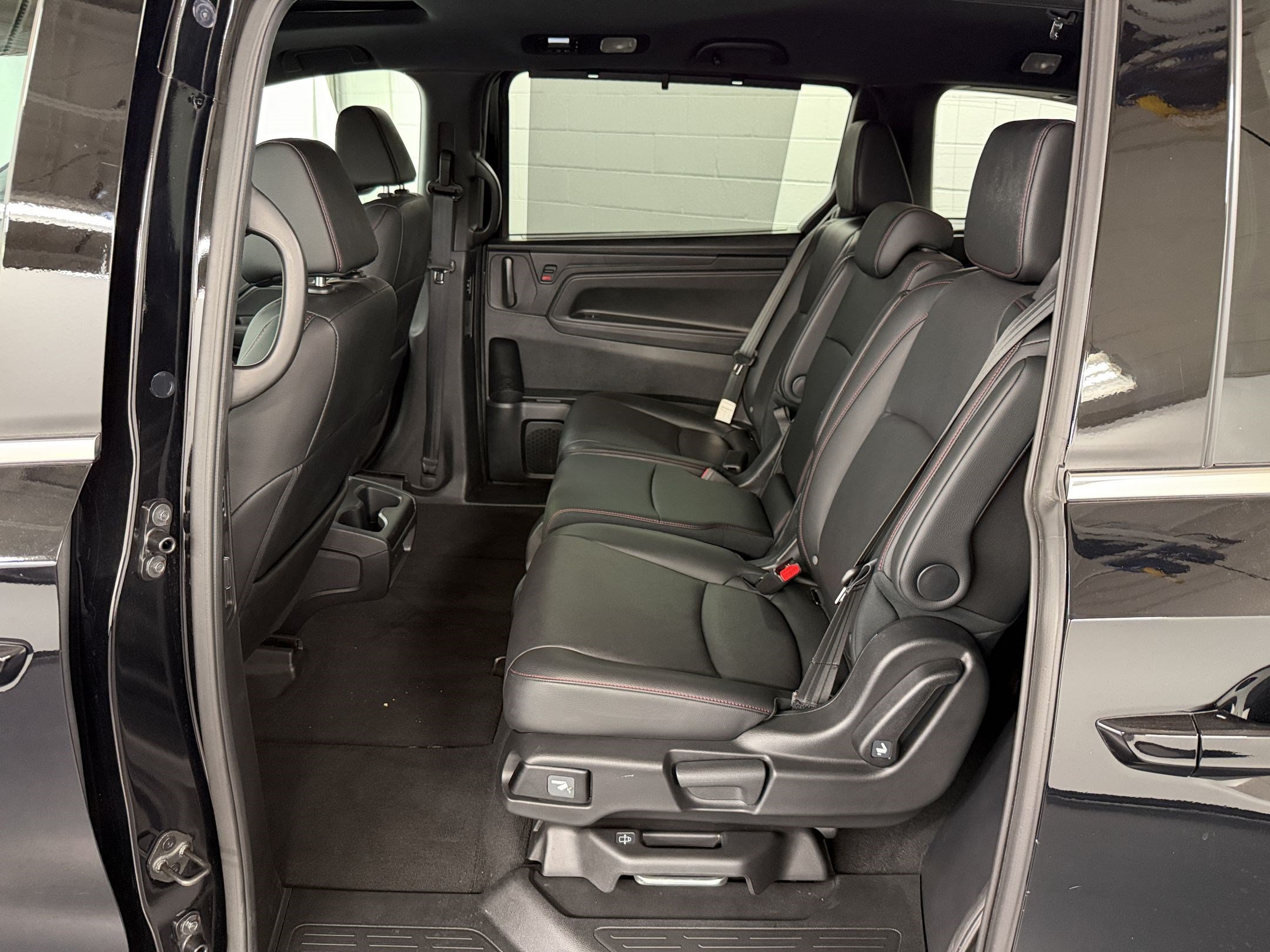 Certified 2025 Honda Odyssey Sport-L image 23