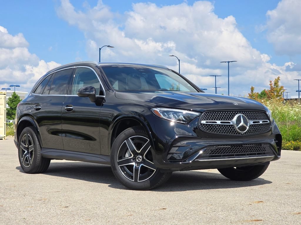 Certified 2026 Mercedes-Benz GLC 300 4MATIC image 2