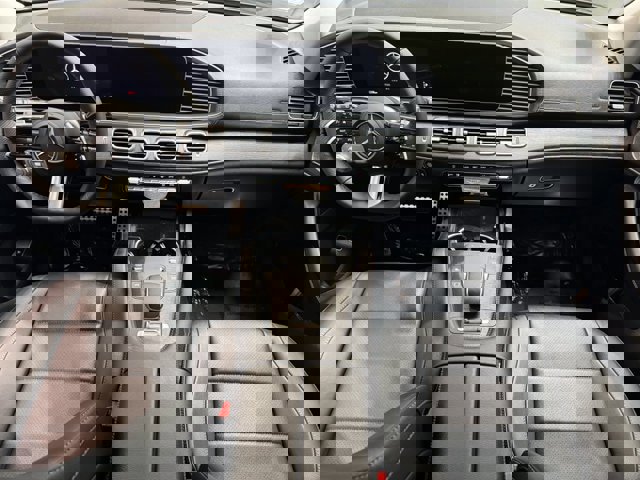 New 2026 Mercedes-Benz GLS 450 4MATIC image 3
