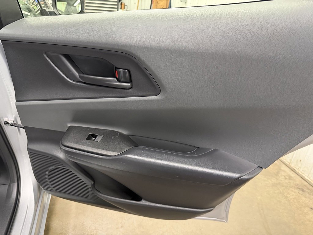 Used 2023 Toyota Prius LE image 30