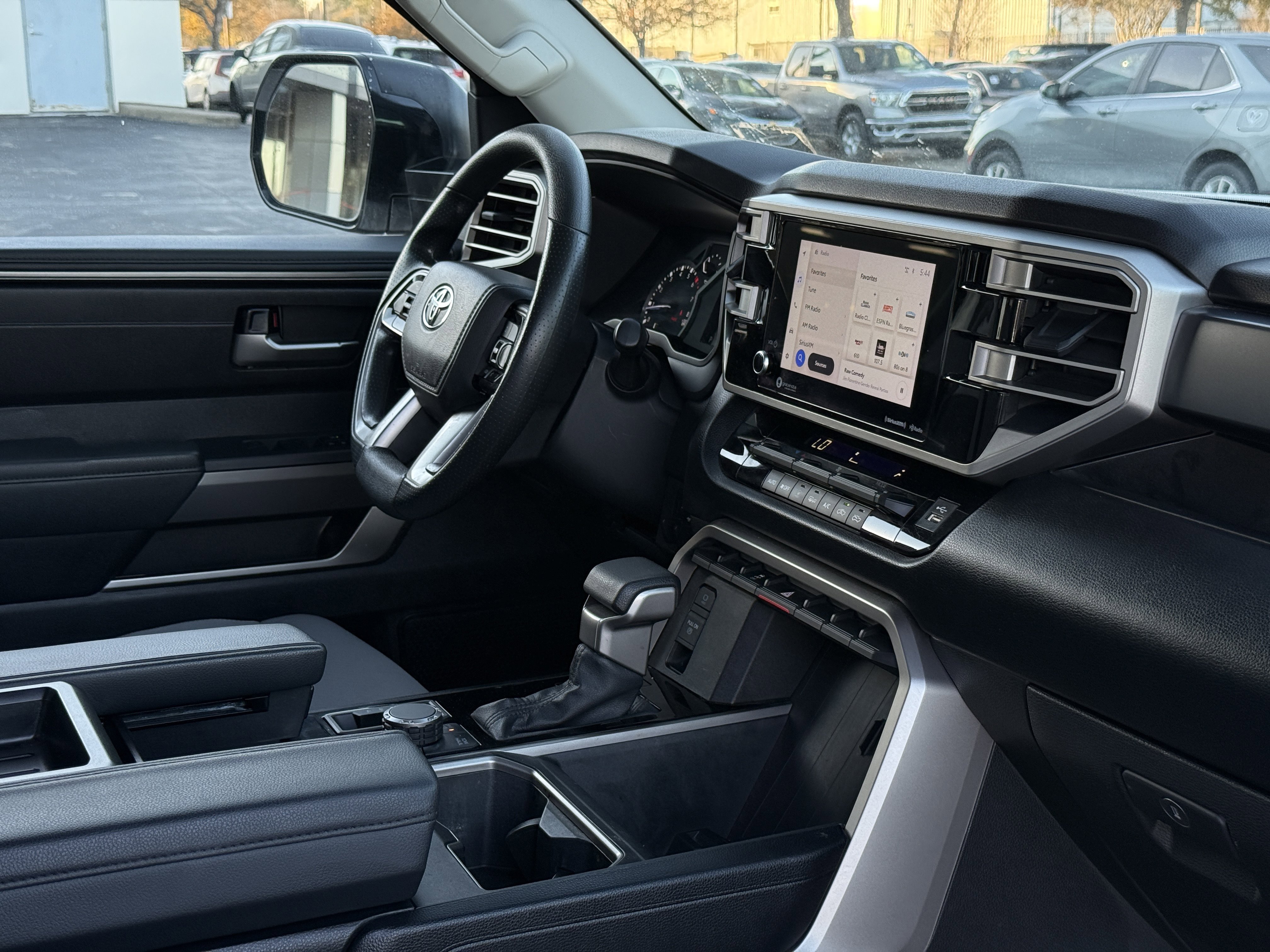 Used 2022 Toyota Tundra SR5 w/ SR5 Convenience Package image 16