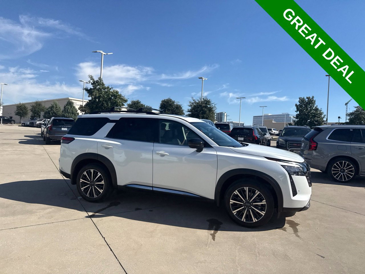 Used 2026 Nissan Pathfinder Platinum w/ Accent Package AWD/4WD image 10
