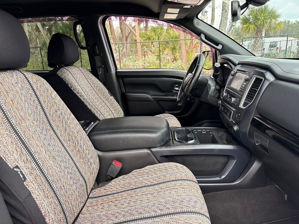 Used 2018 Nissan Titan SV w/ SV Convenience Package image 29