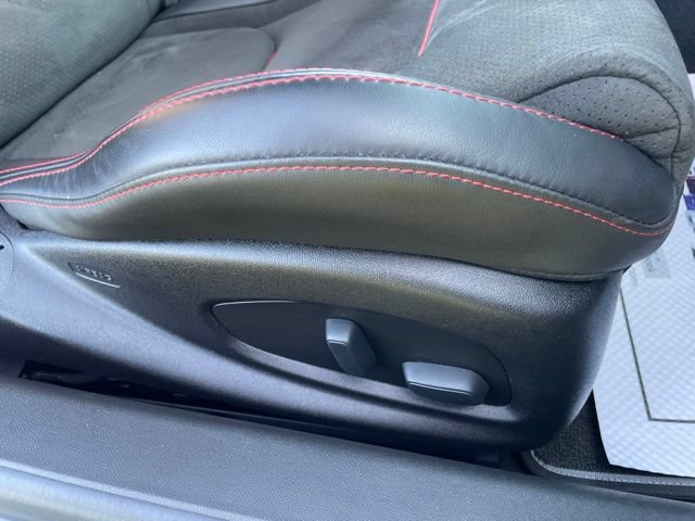 Used 2017 Chevrolet Camaro ZL1 RWD image 19