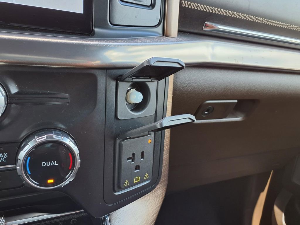 Used 2024 Ford F150 King Ranch w/ FX4 Off-Road Package image 35