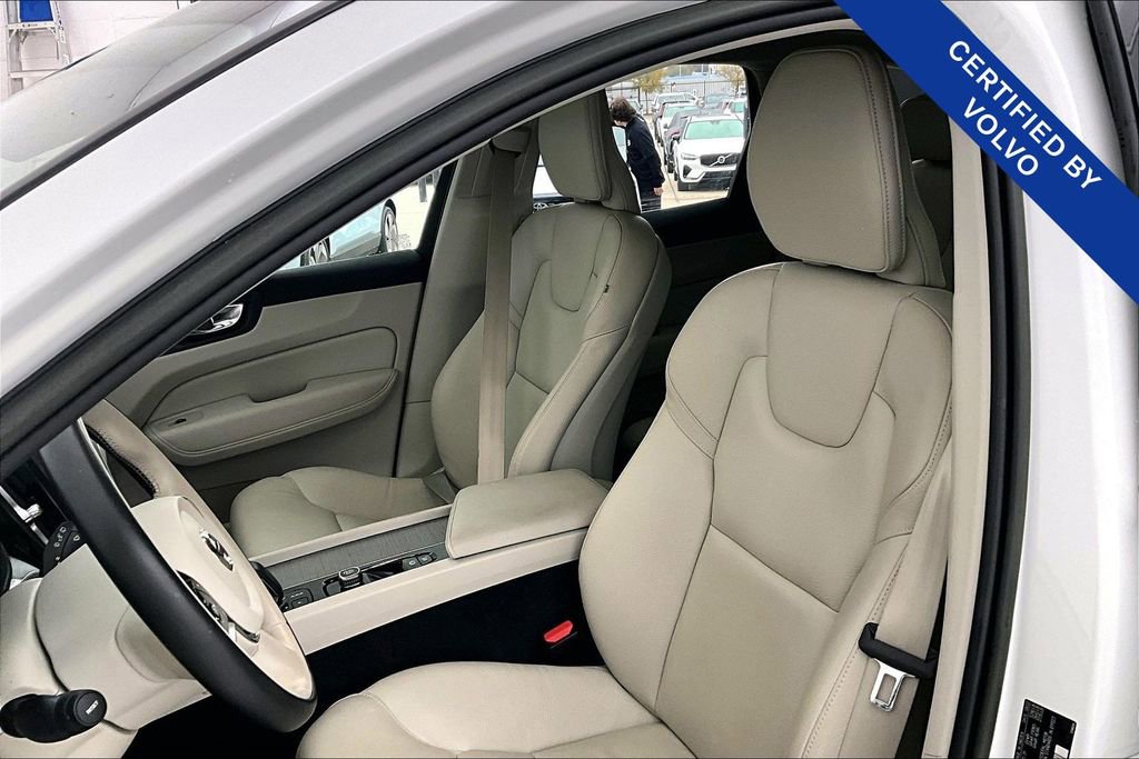 Used 2023 Volvo XC60 B5 Plus w/ Protection Package Premier image 33