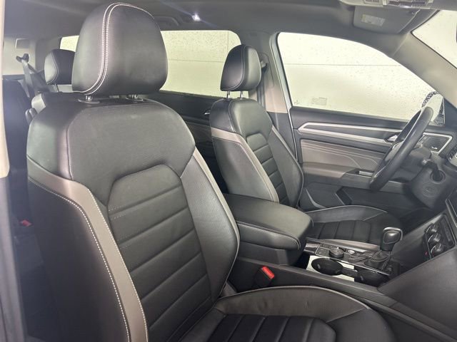 Used 2022 Volkswagen Atlas SEL Premium image 11