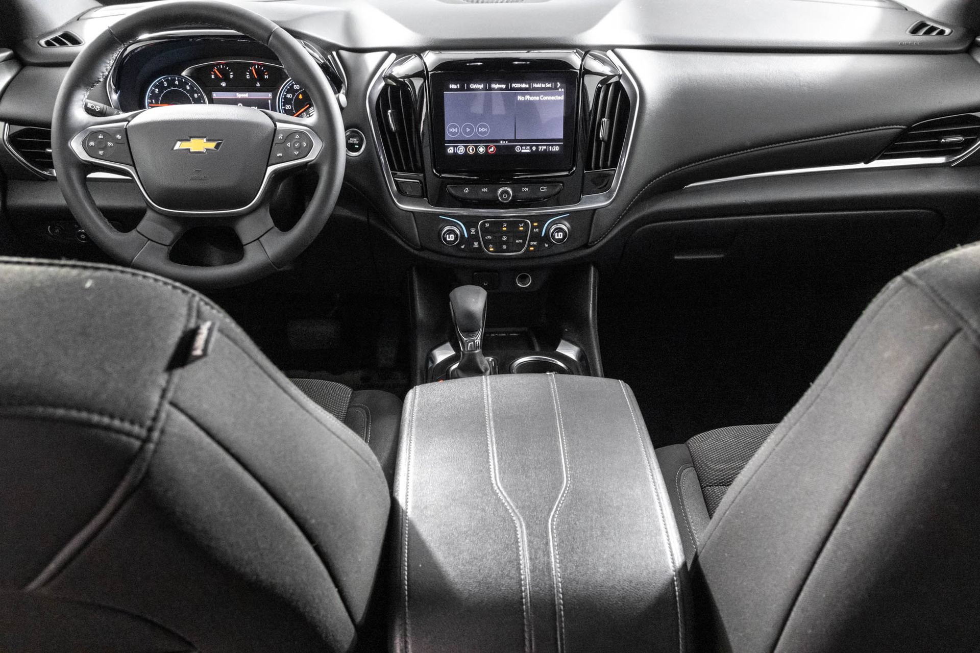 Used 2023 Chevrolet Traverse LT FWD image 22