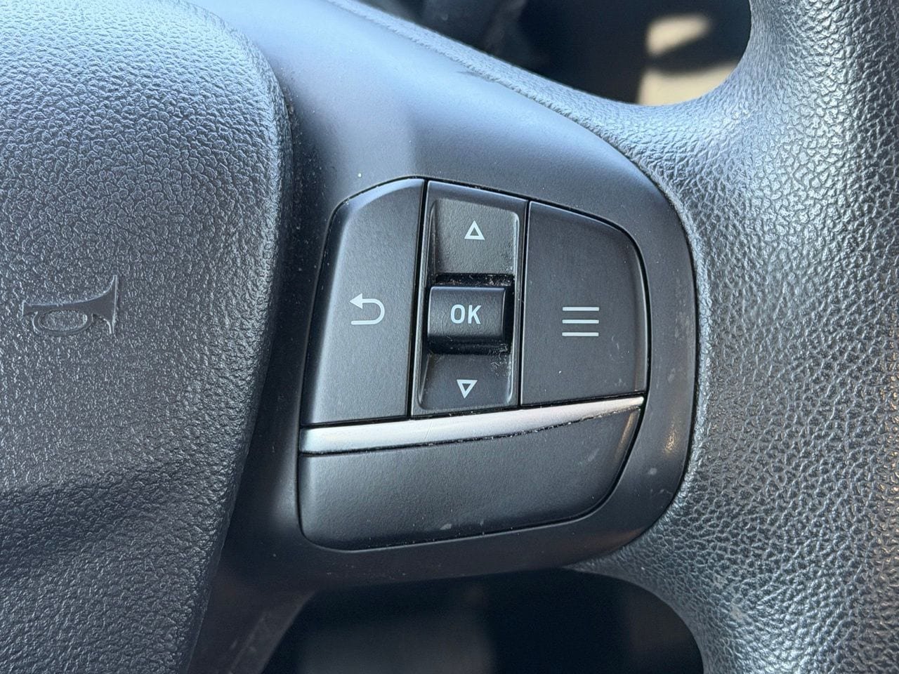 Used 2022 Ford Maverick XL FWD image 17