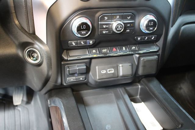 Used 2020 GMC Sierra 1500 SLT w/ SLT Convenience Package AWD/4WD image 23