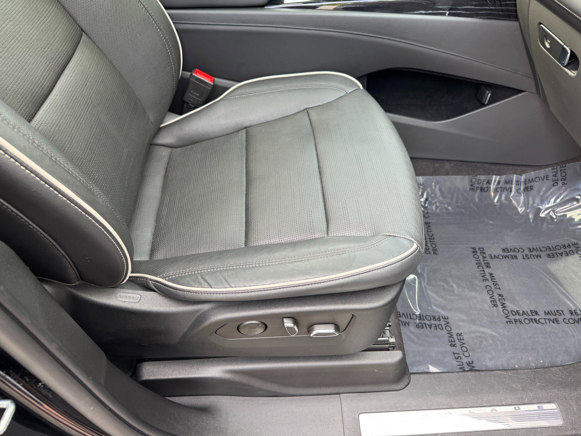 Used 2023 Cadillac Escalade ESV Sport image 58